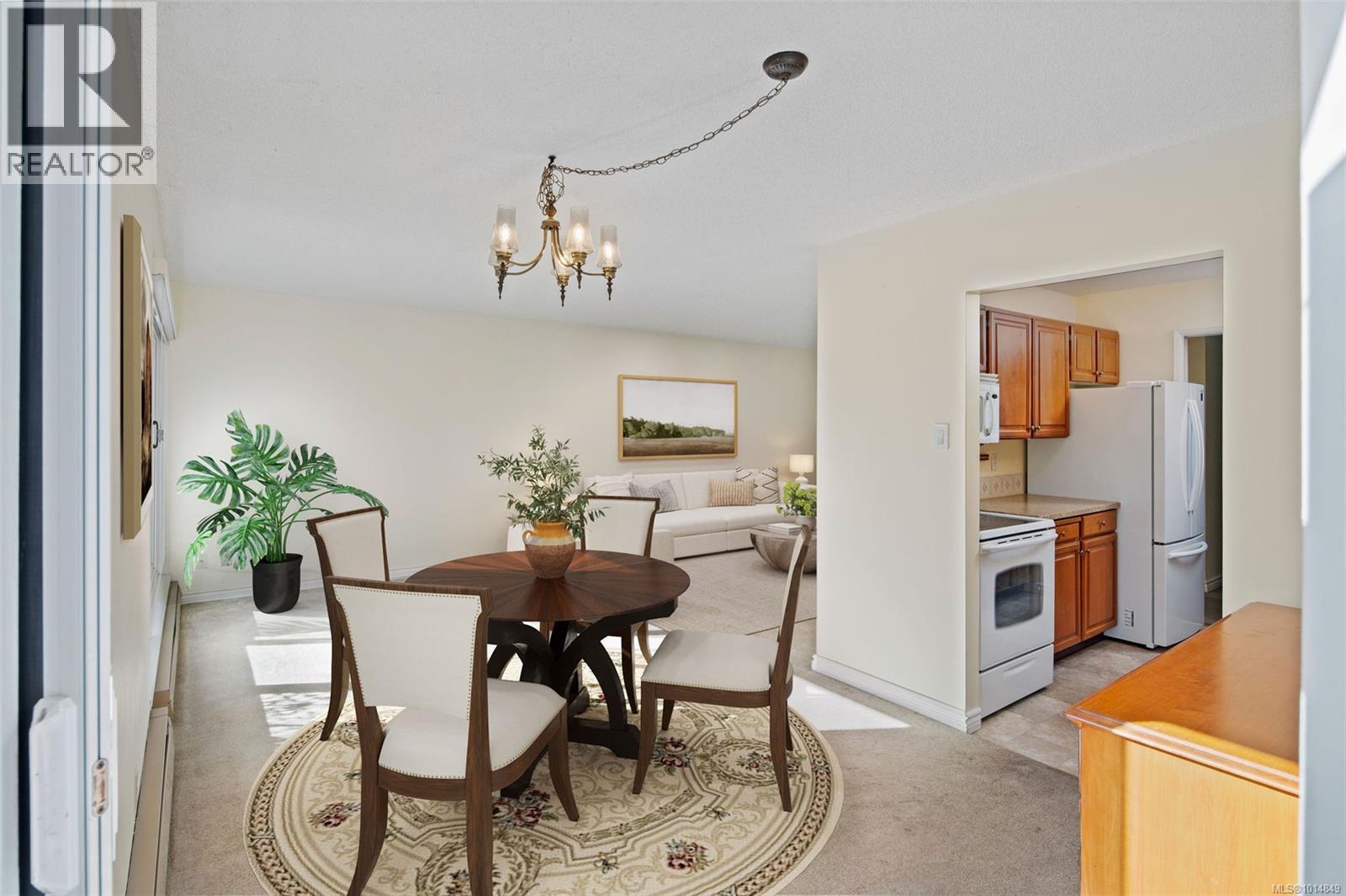 108 1149 Rockland Avenue, Victoria