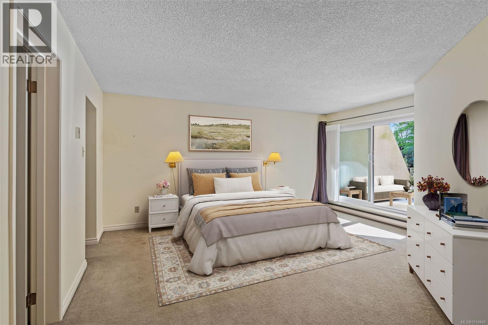 108 1149 Rockland Avenue, Victoria