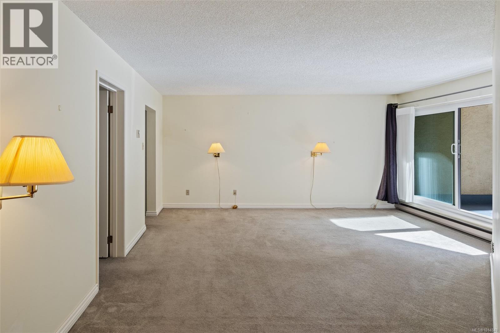 108 1149 Rockland Avenue, Victoria