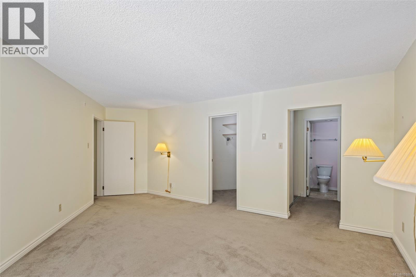 108 1149 Rockland Avenue, Victoria
