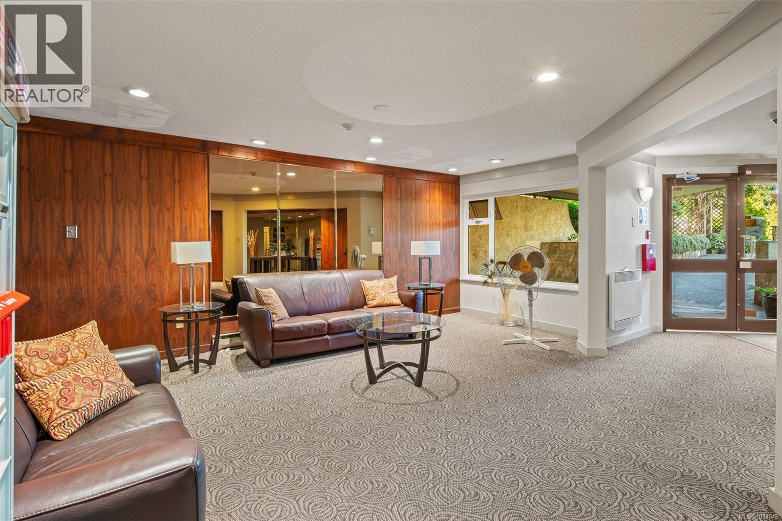 108 1149 Rockland Avenue, Victoria