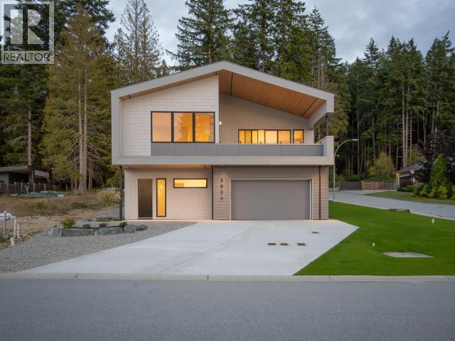 3900 EAGLE RIDGE PLACE, Powell River