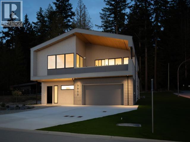 3900 EAGLE RIDGE PLACE, Powell River