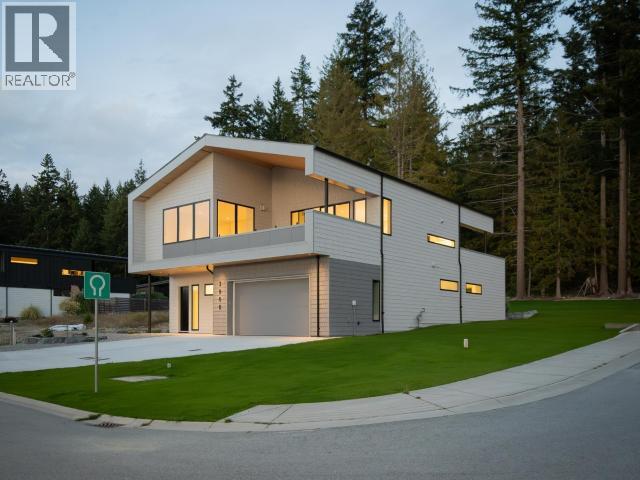 3900 EAGLE RIDGE PLACE, Powell River