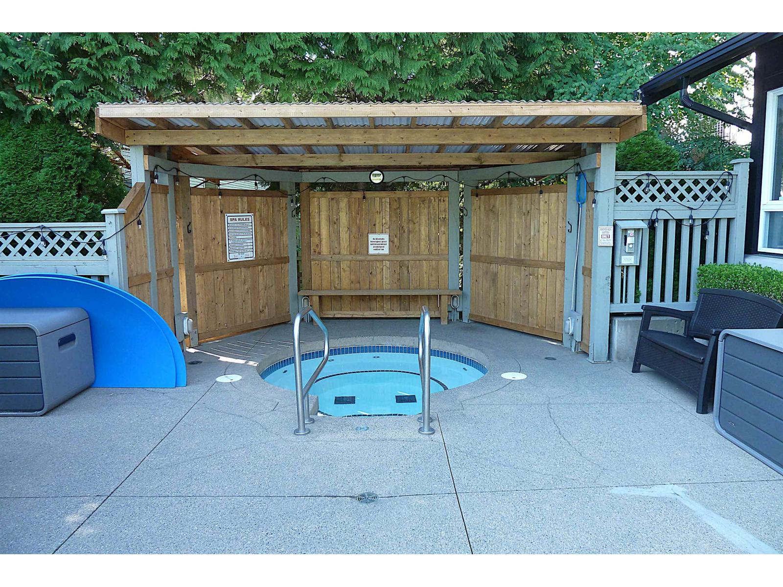 107 6747 203 STREET, Langley