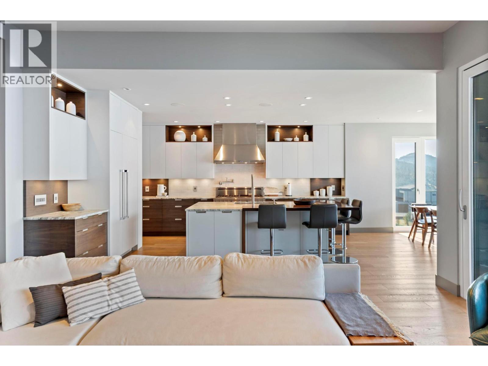 1502 Marble Ledge Drive, Lake Country