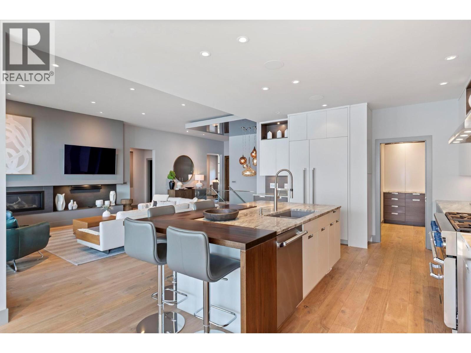 1502 Marble Ledge Drive, Lake Country