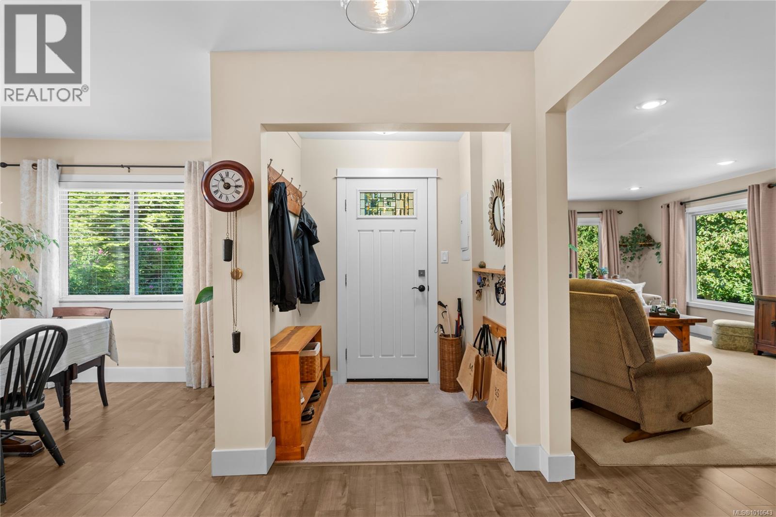572 Berwick Rd, Qualicum Beach