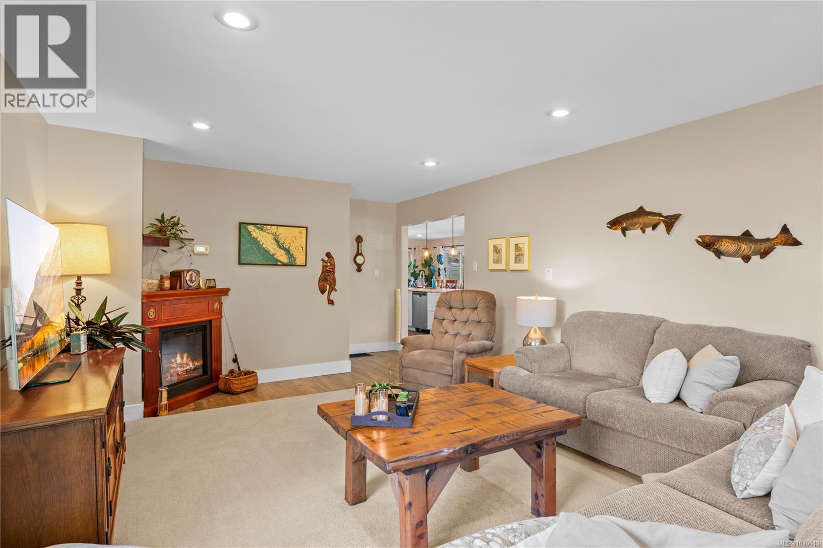 572 Berwick Rd, Qualicum Beach