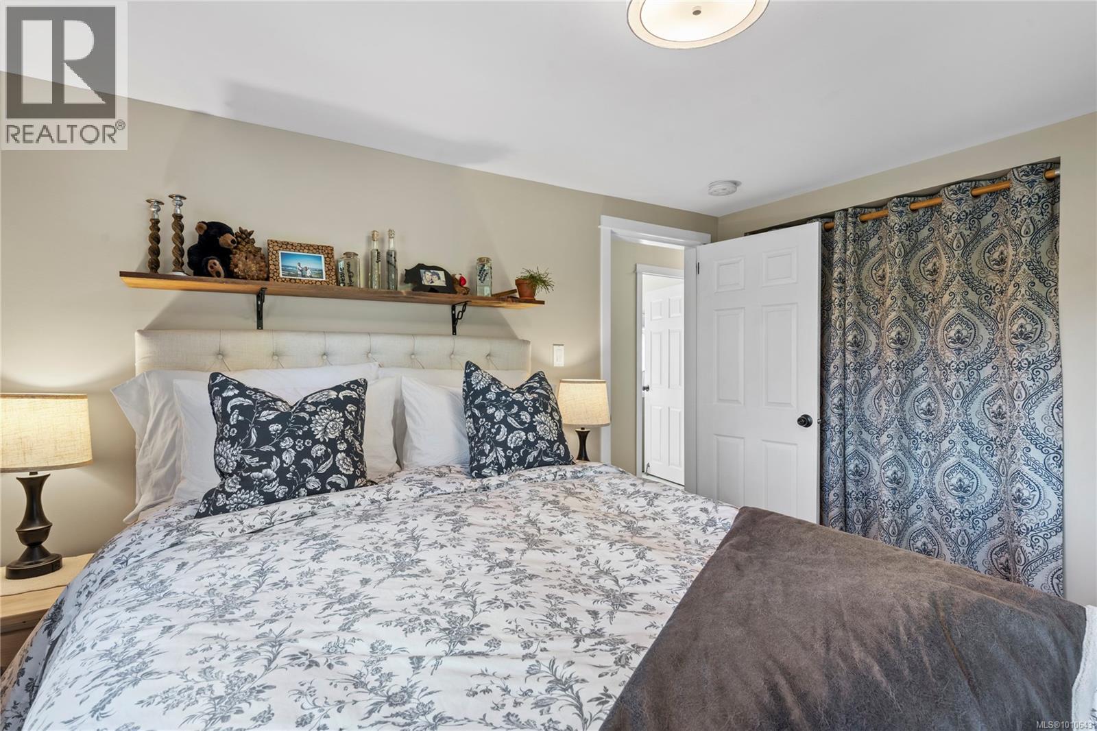 572 Berwick Rd, Qualicum Beach