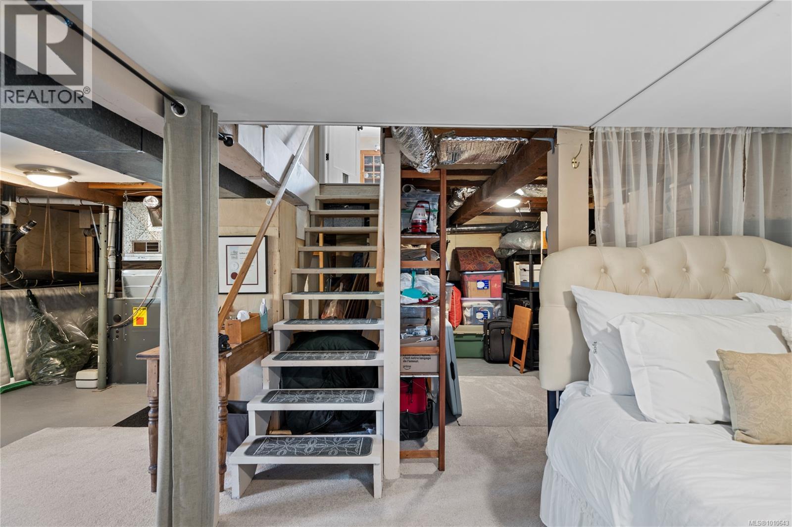 572 Berwick Rd, Qualicum Beach