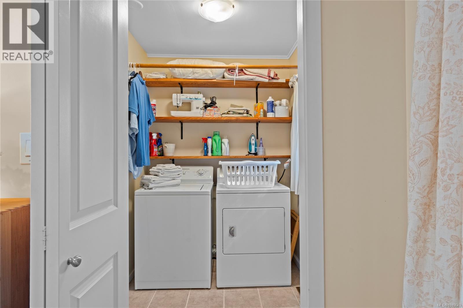 572 Berwick Rd, Qualicum Beach