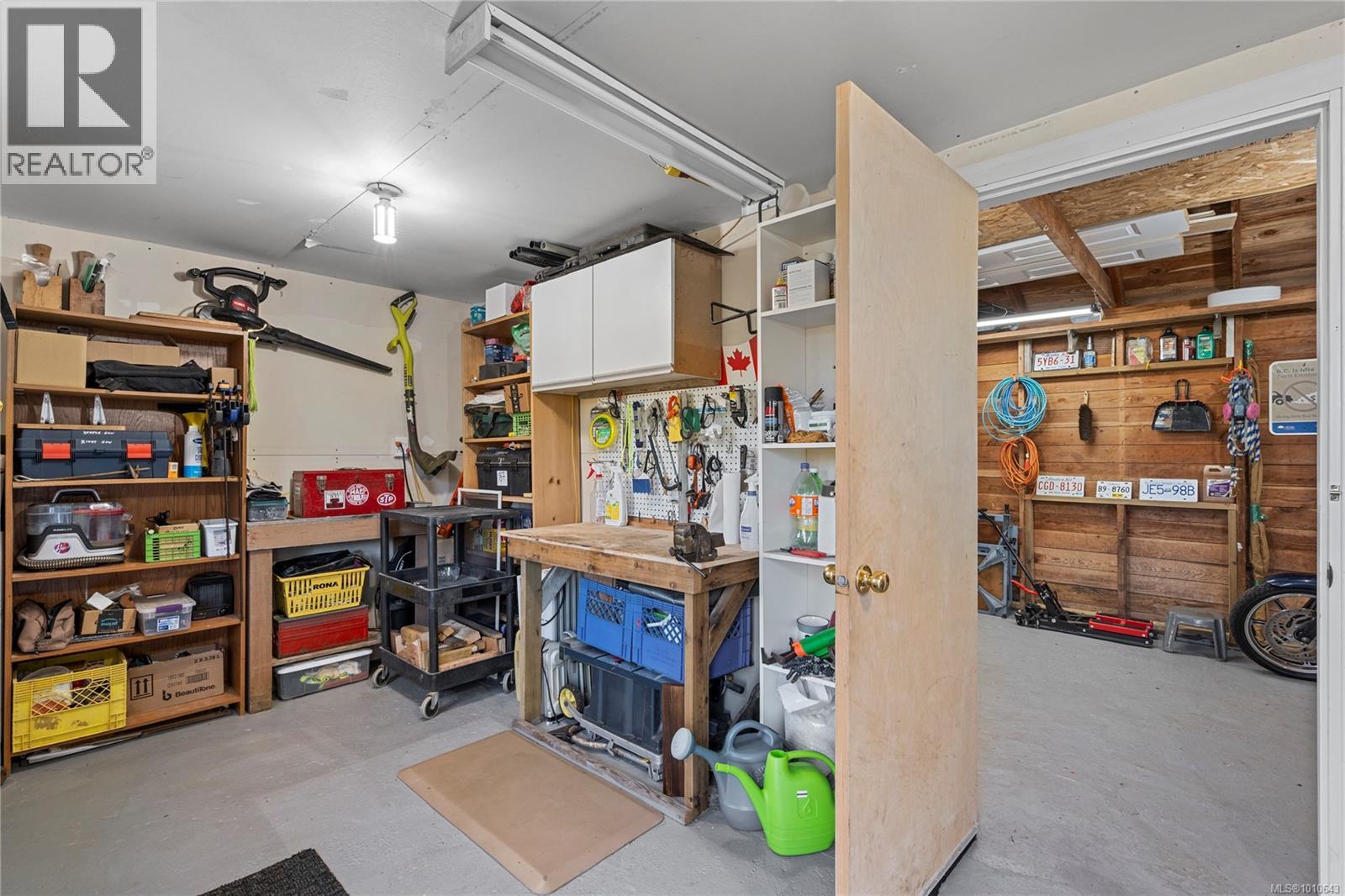 572 Berwick Rd, Qualicum Beach