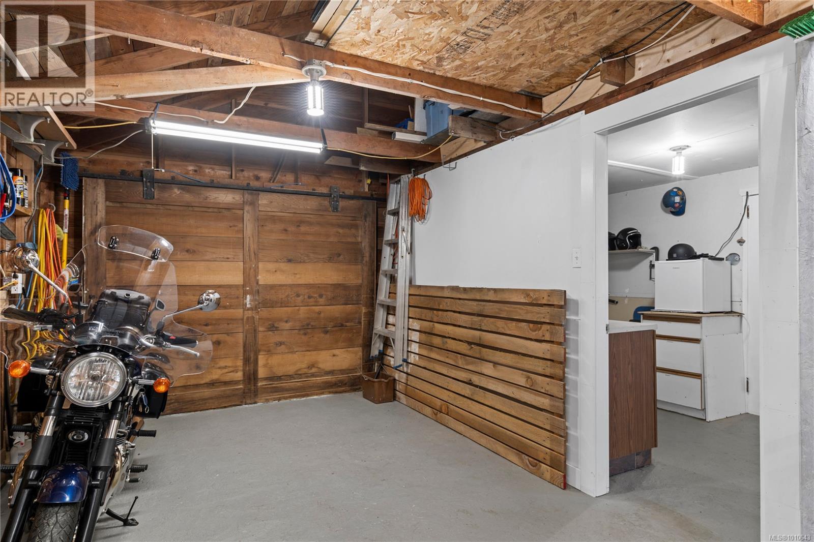 572 Berwick Rd, Qualicum Beach