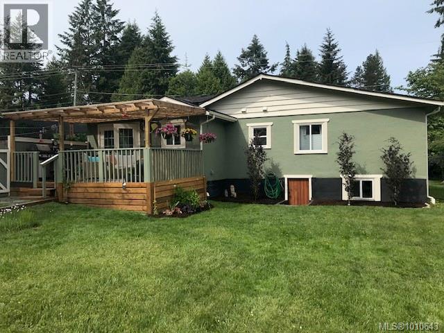 572 Berwick Rd, Qualicum Beach