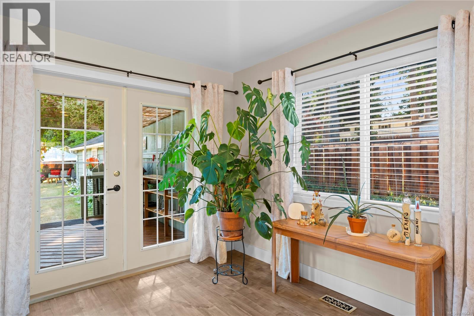 572 Berwick Rd, Qualicum Beach