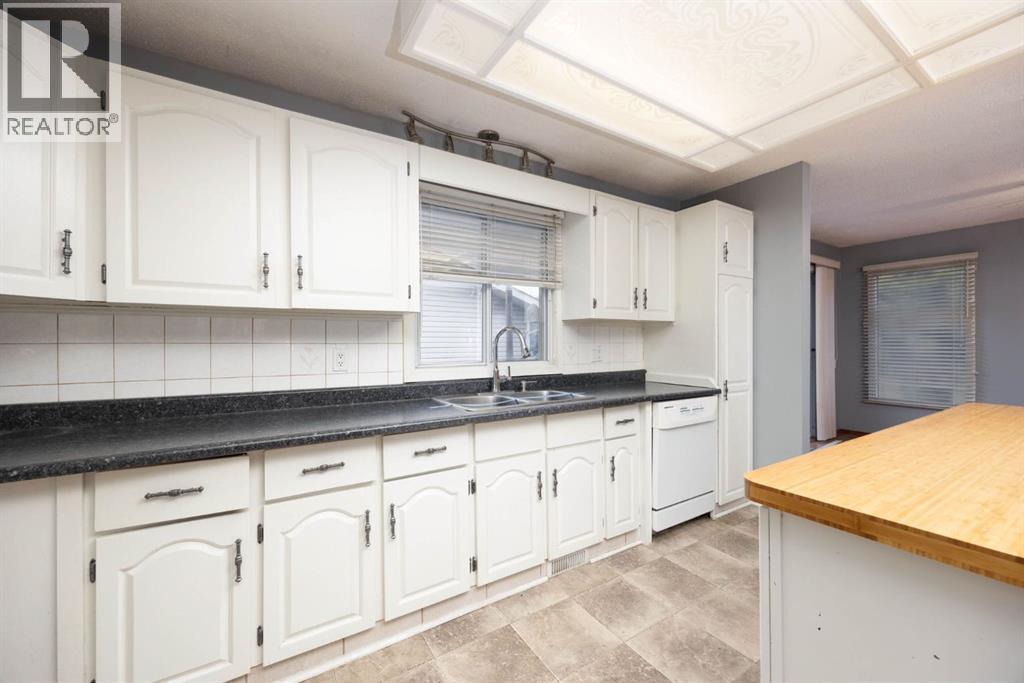 225 Cardinal Drive, Fort McMurray