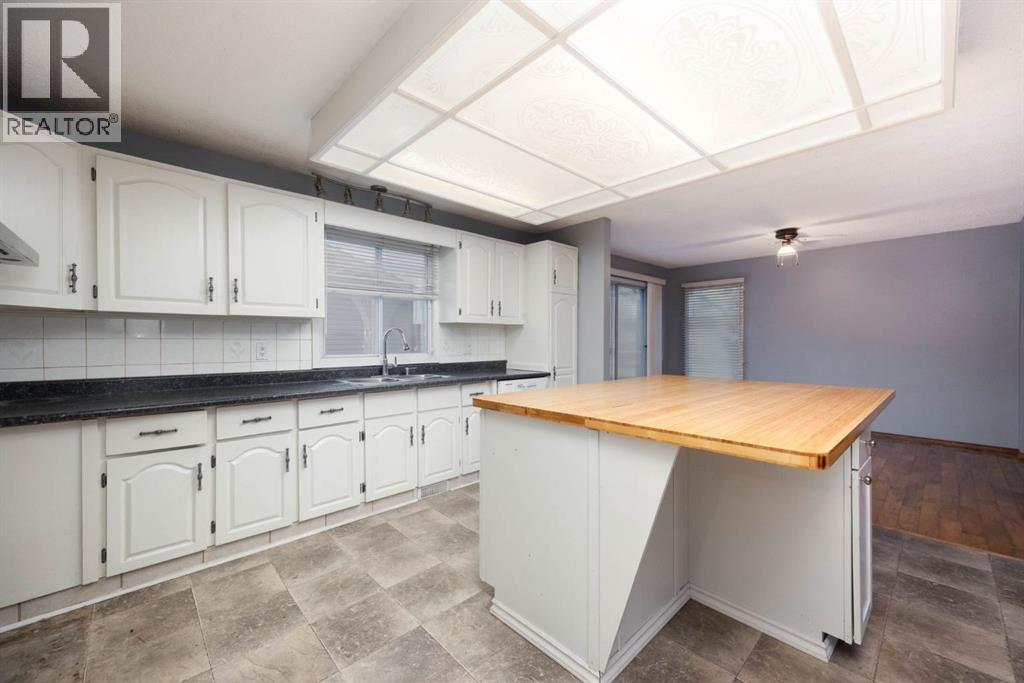 225 Cardinal Drive, Fort McMurray
