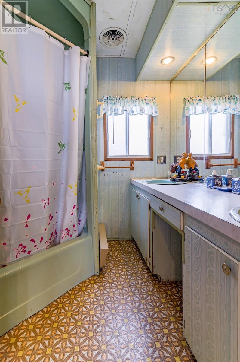 Property 17 of 49 of 1472 Cape Split Rd Road