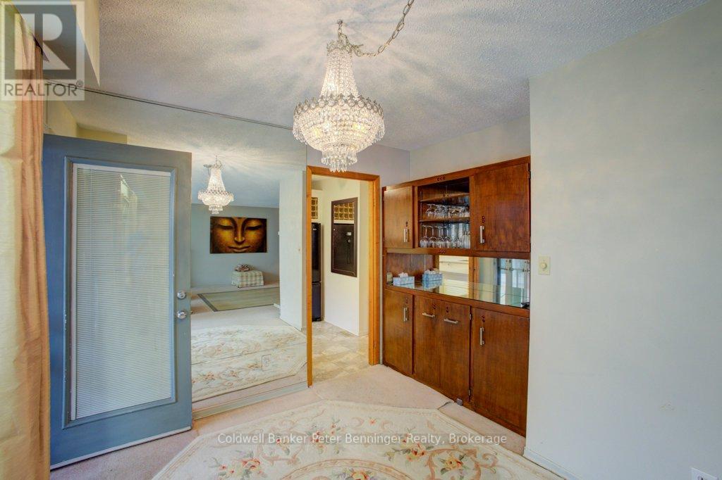 361 TYENDINAGA DRIVE - 18