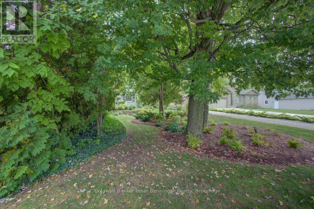 361 TYENDINAGA DRIVE - 8