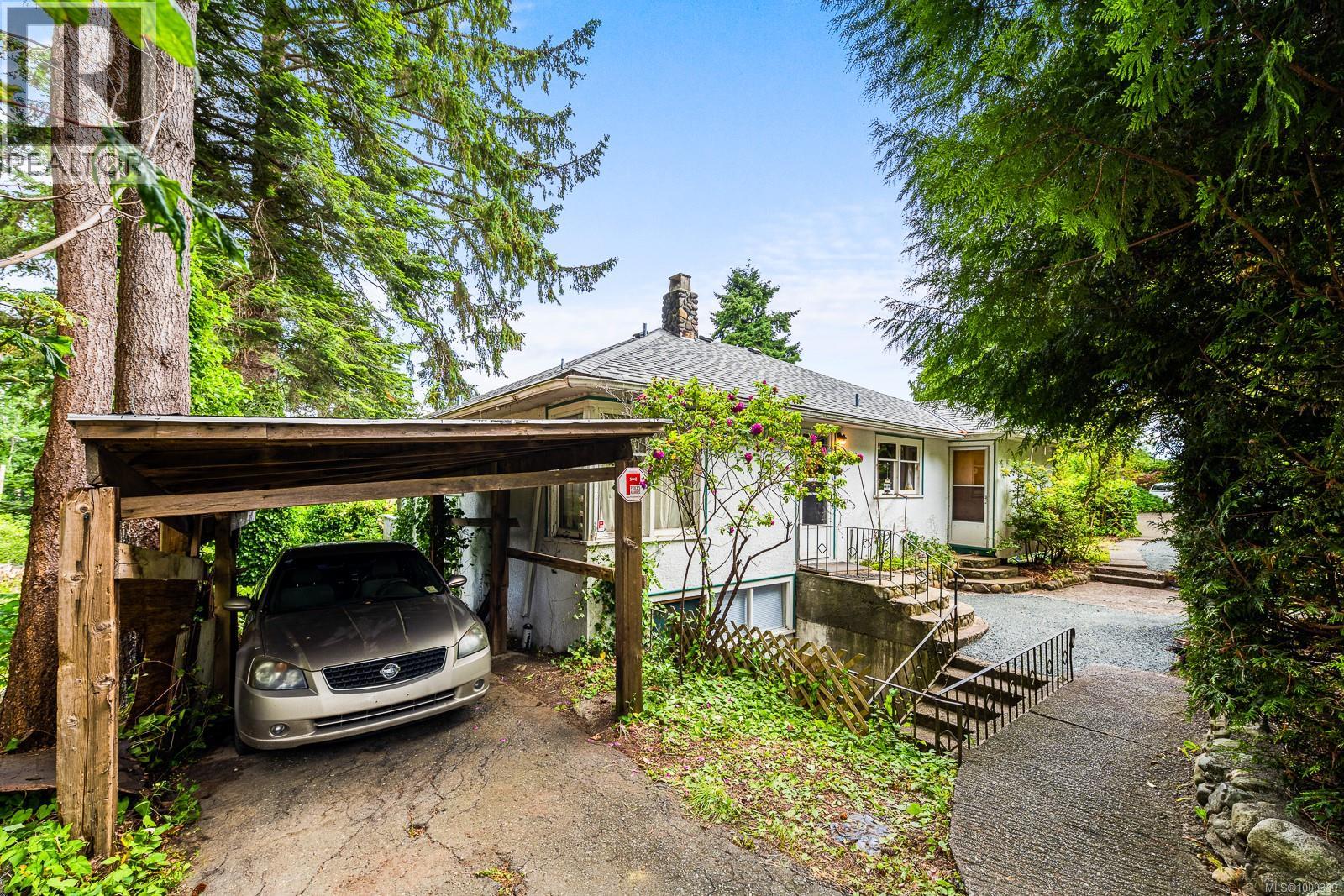 3508 Island Hwy S, Courtenay