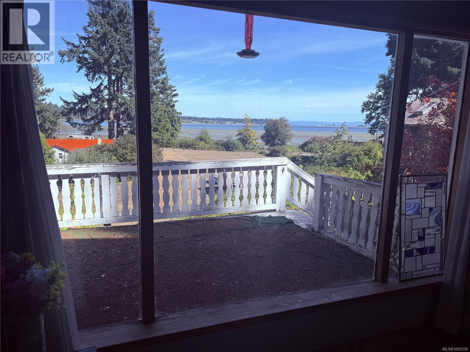 3508 Island Hwy S, Courtenay