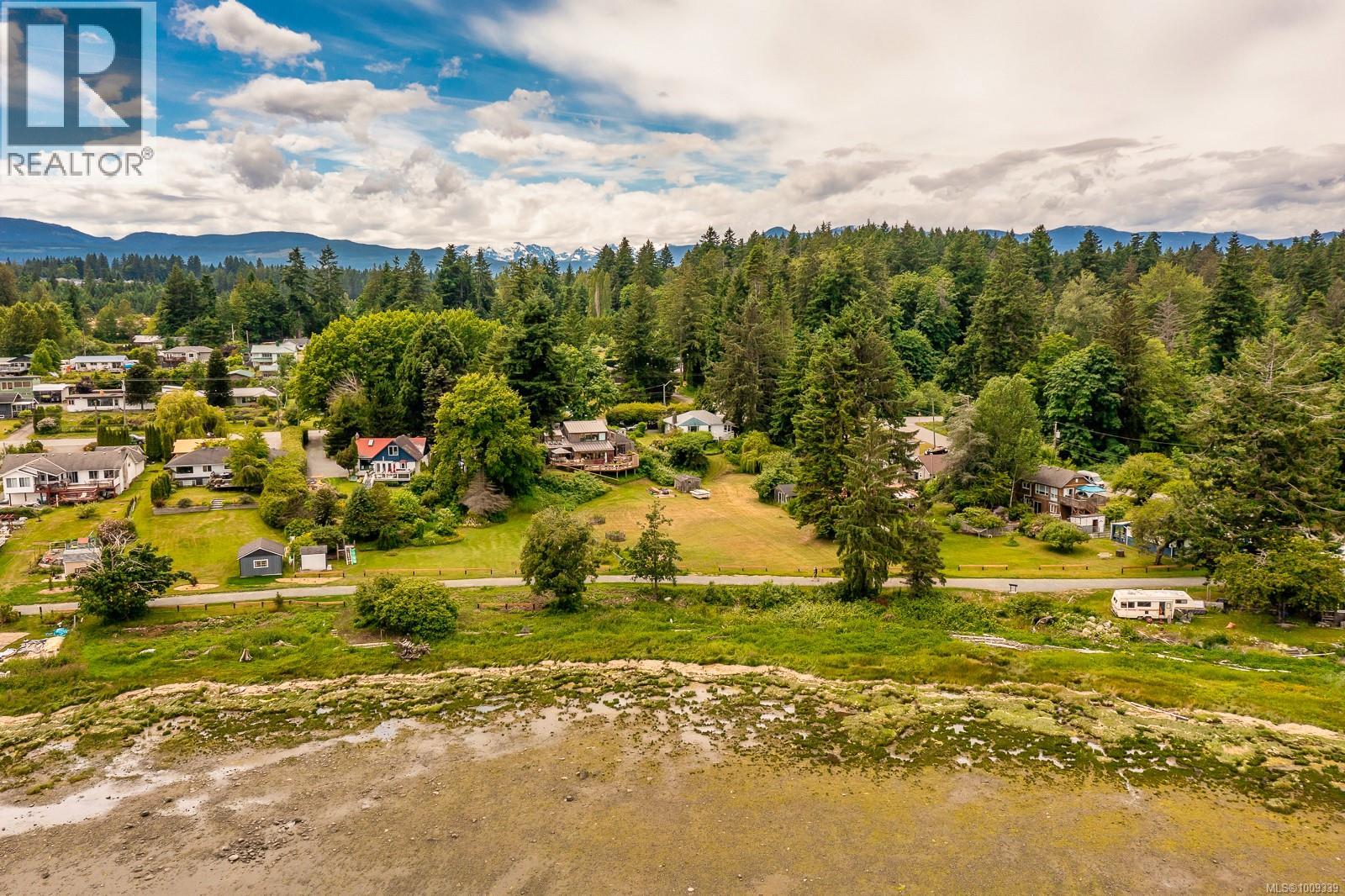 3508 Island Hwy S, Courtenay