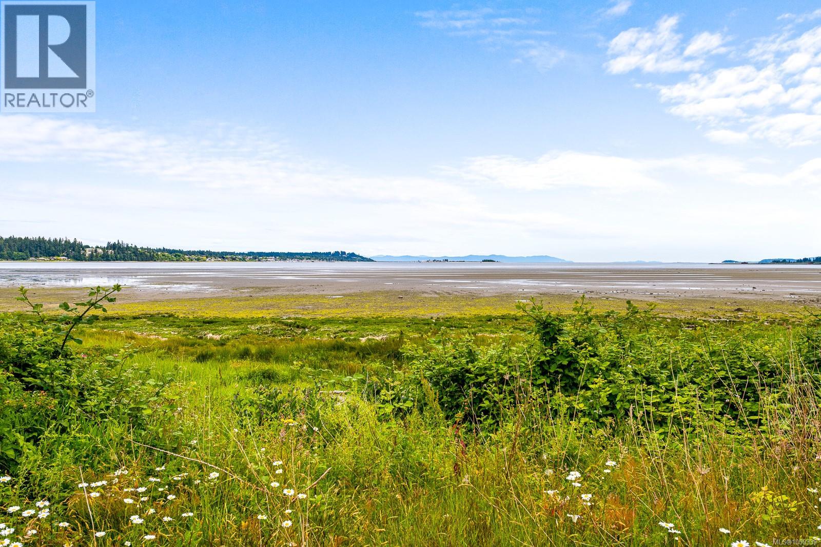 3508 Island Hwy S, Courtenay