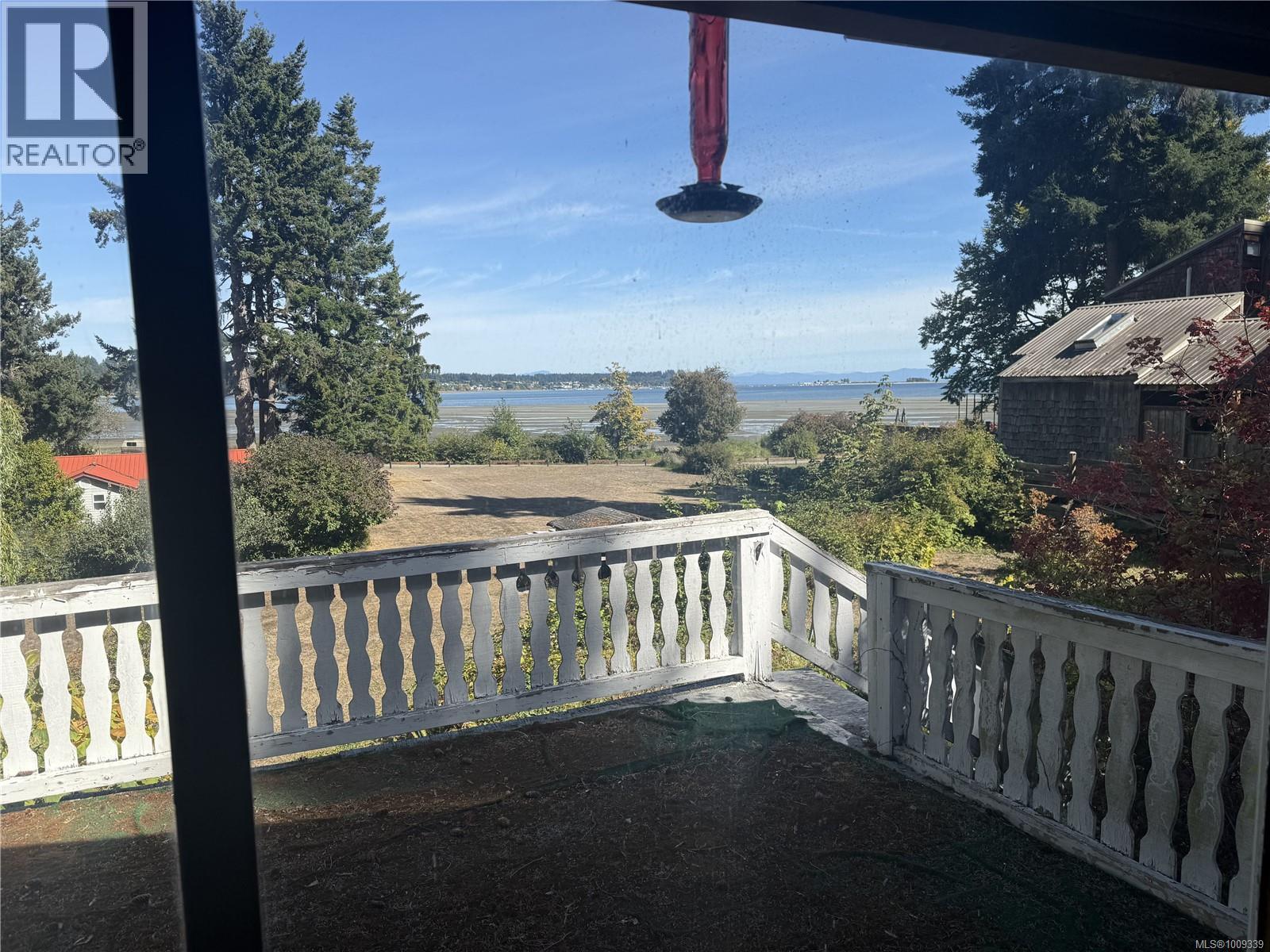 3508 Island Hwy S, Courtenay