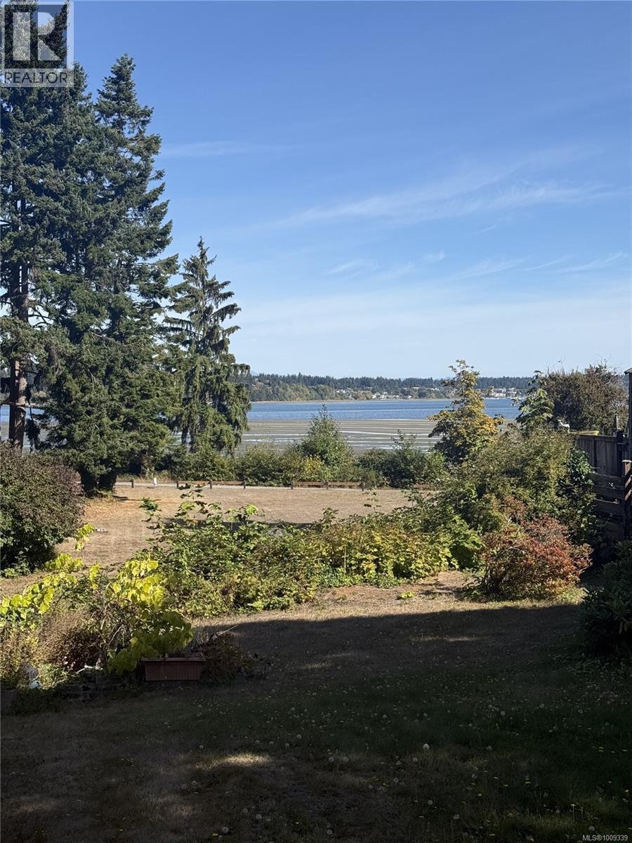 3508 Island Hwy S, Courtenay