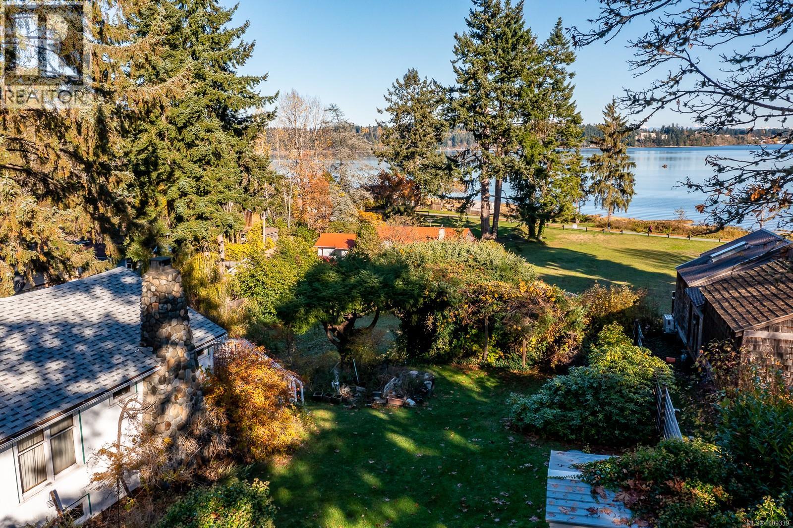 3508 Island Hwy S, Courtenay
