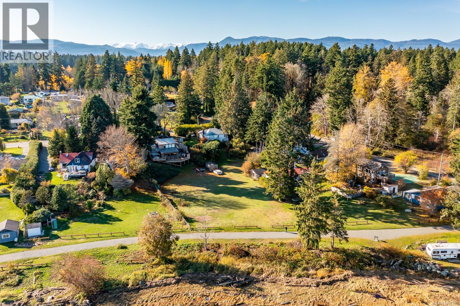 3508 Island Hwy S, Courtenay