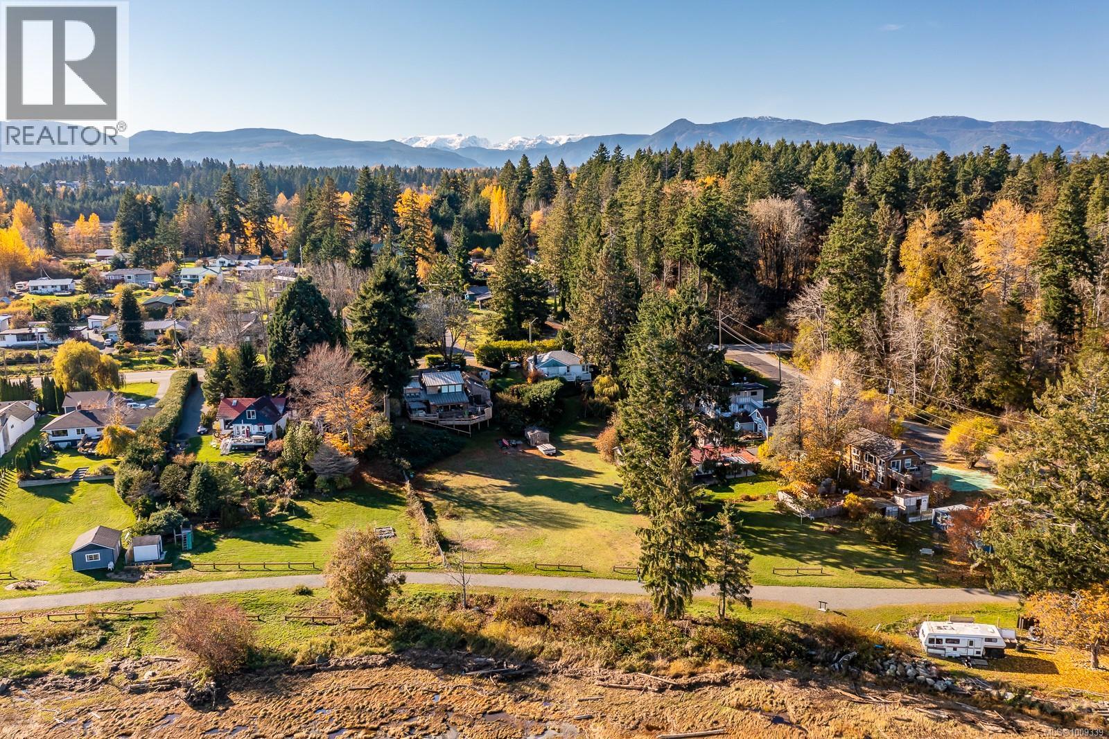 3508 Island Hwy S, Courtenay