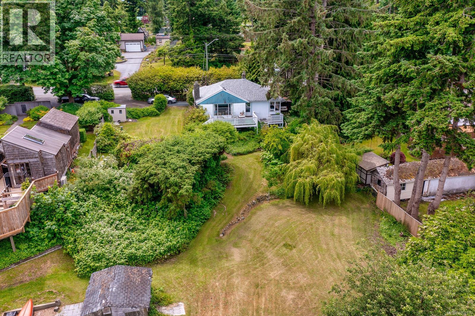 3508 Island Hwy S, Courtenay
