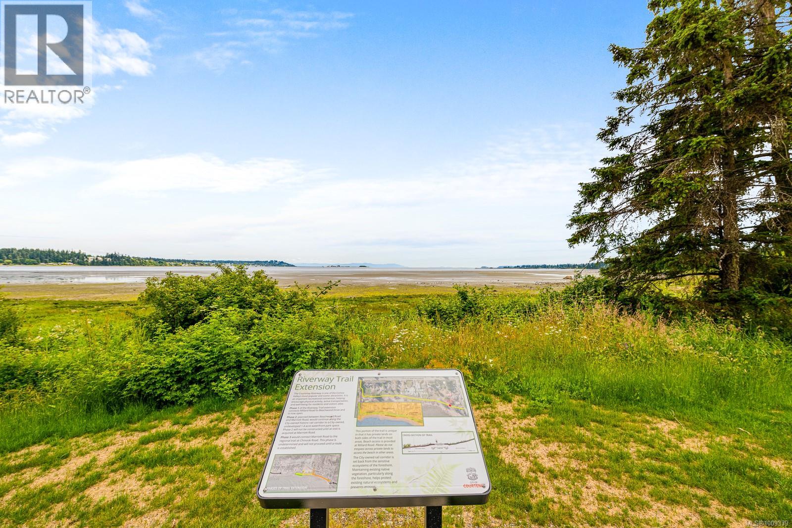 3508 Island Hwy S, Courtenay
