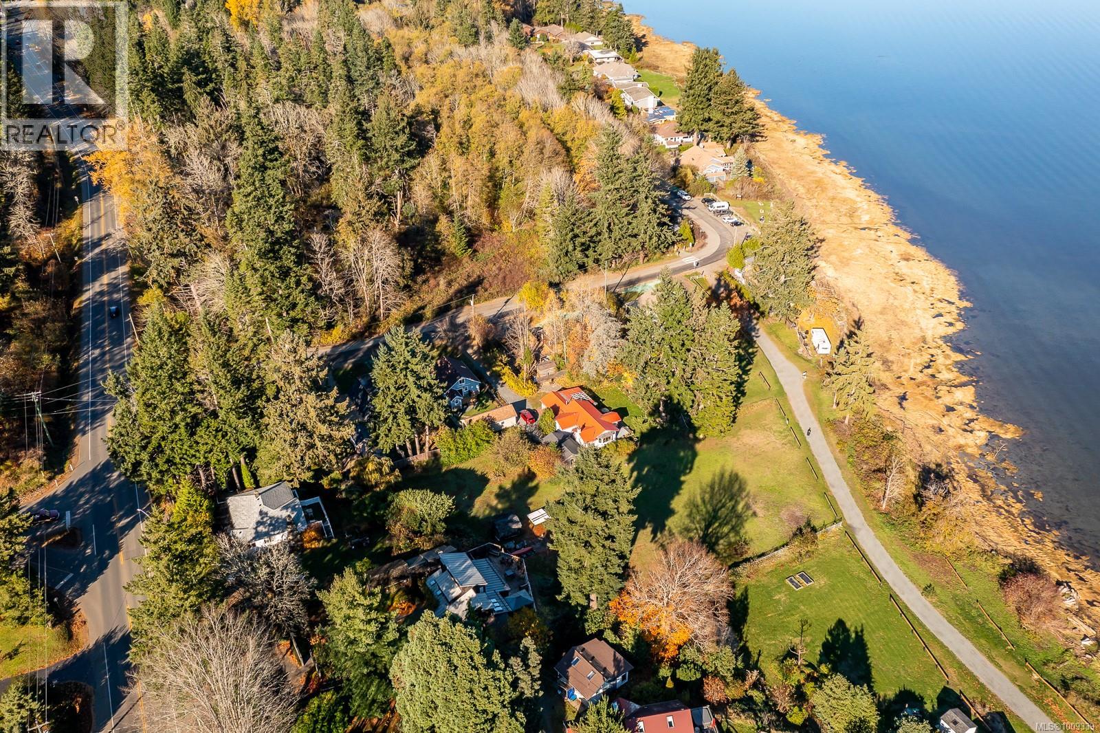 3508 Island Hwy S, Courtenay