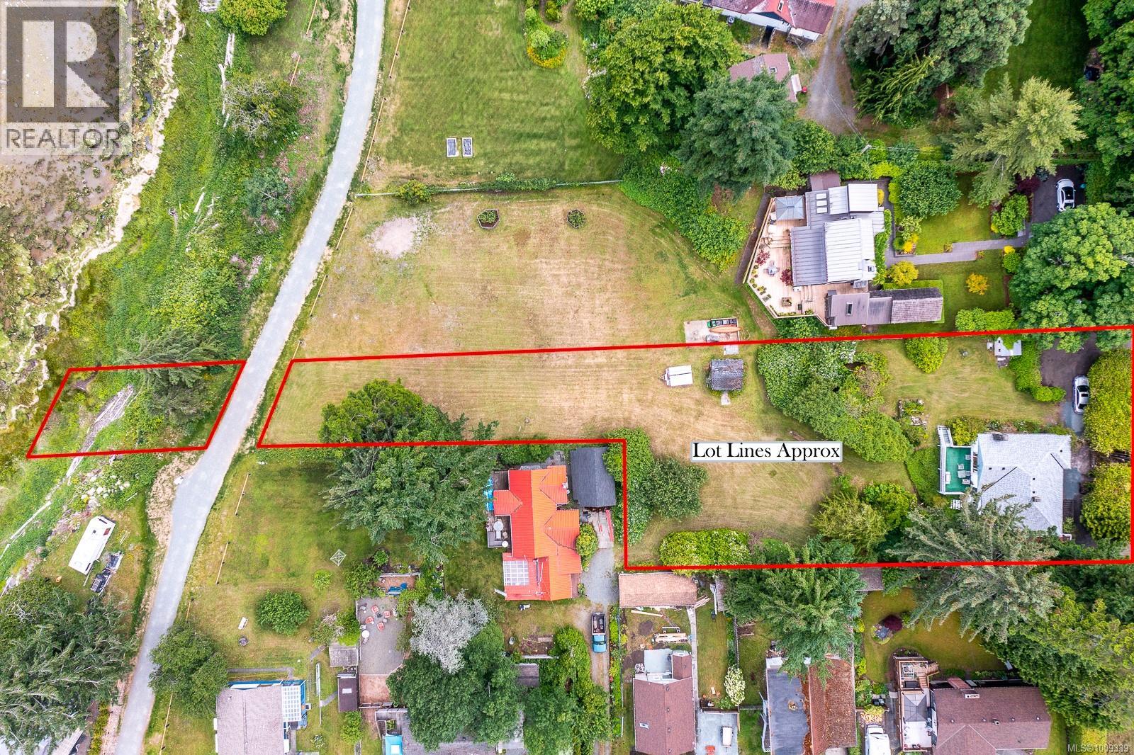 3508 Island Hwy S, Courtenay