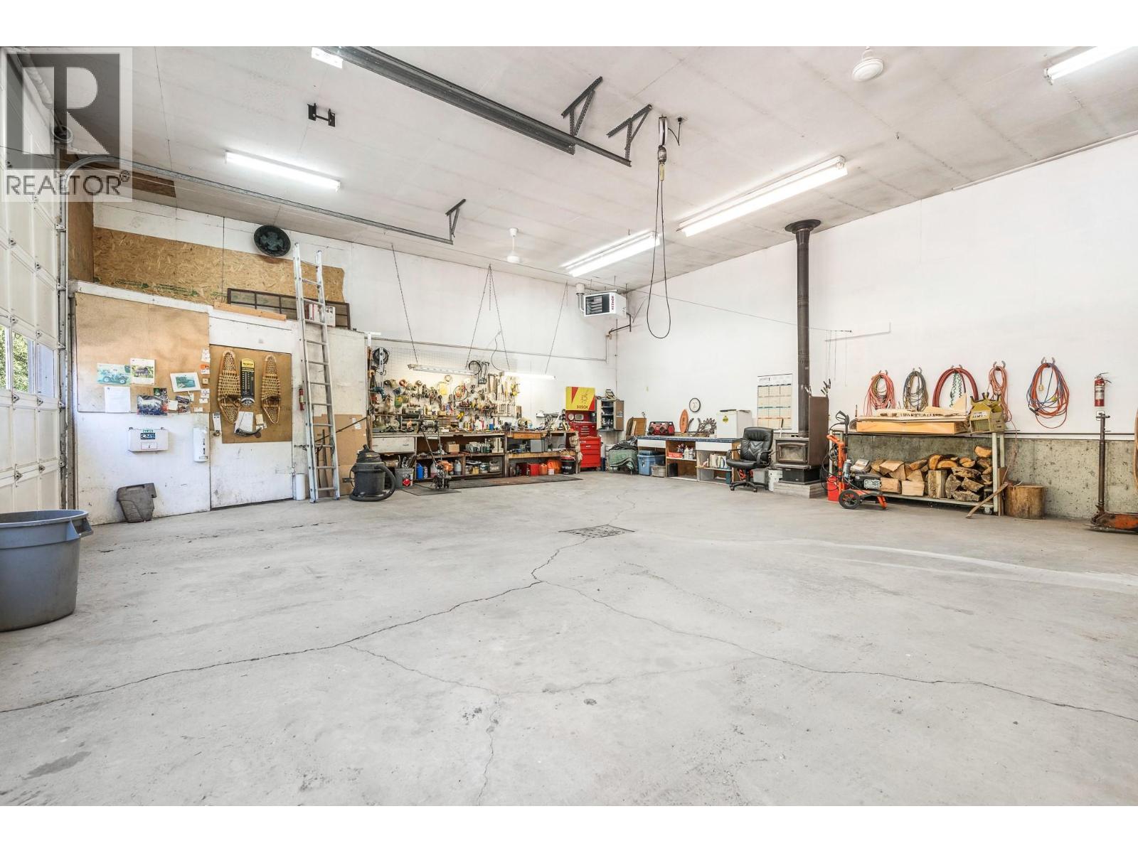  6775 L&A Road, Vernon