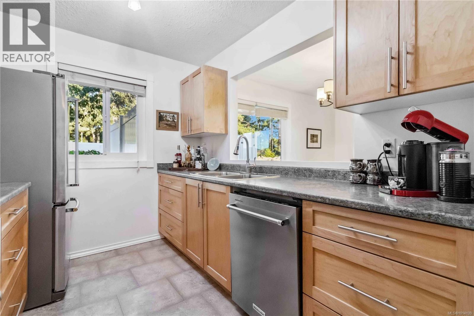 101 1991 Kaltasin Rd, Sooke