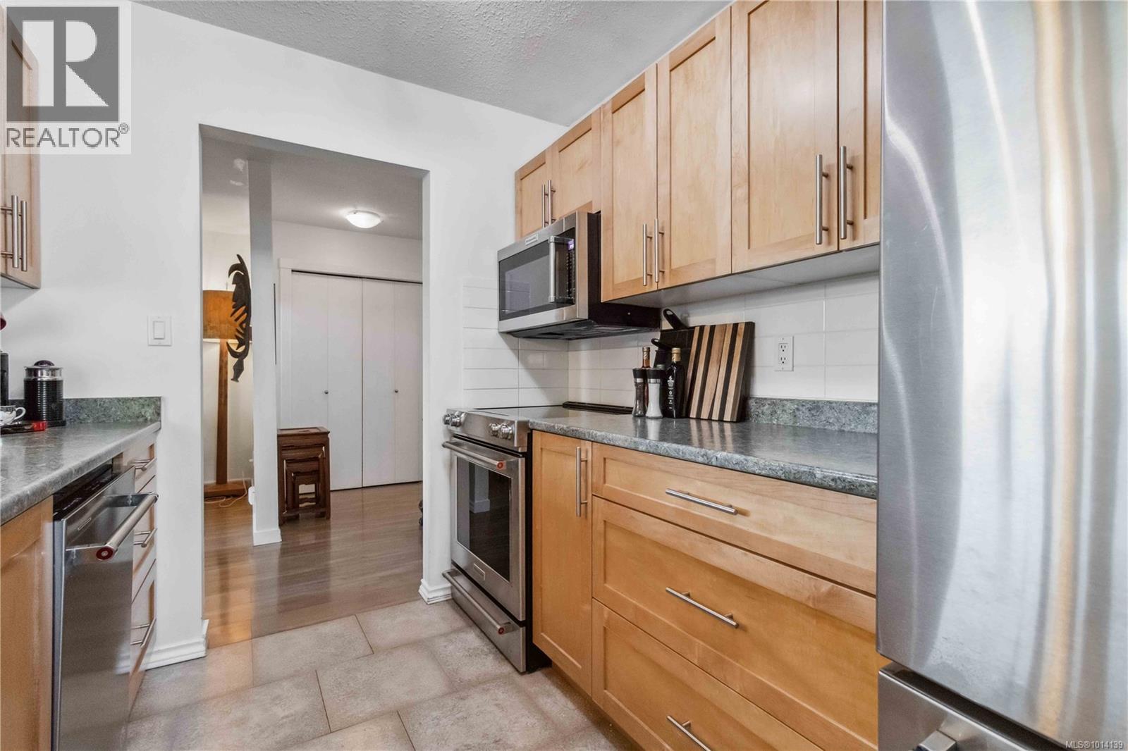 101 1991 Kaltasin Rd, Sooke