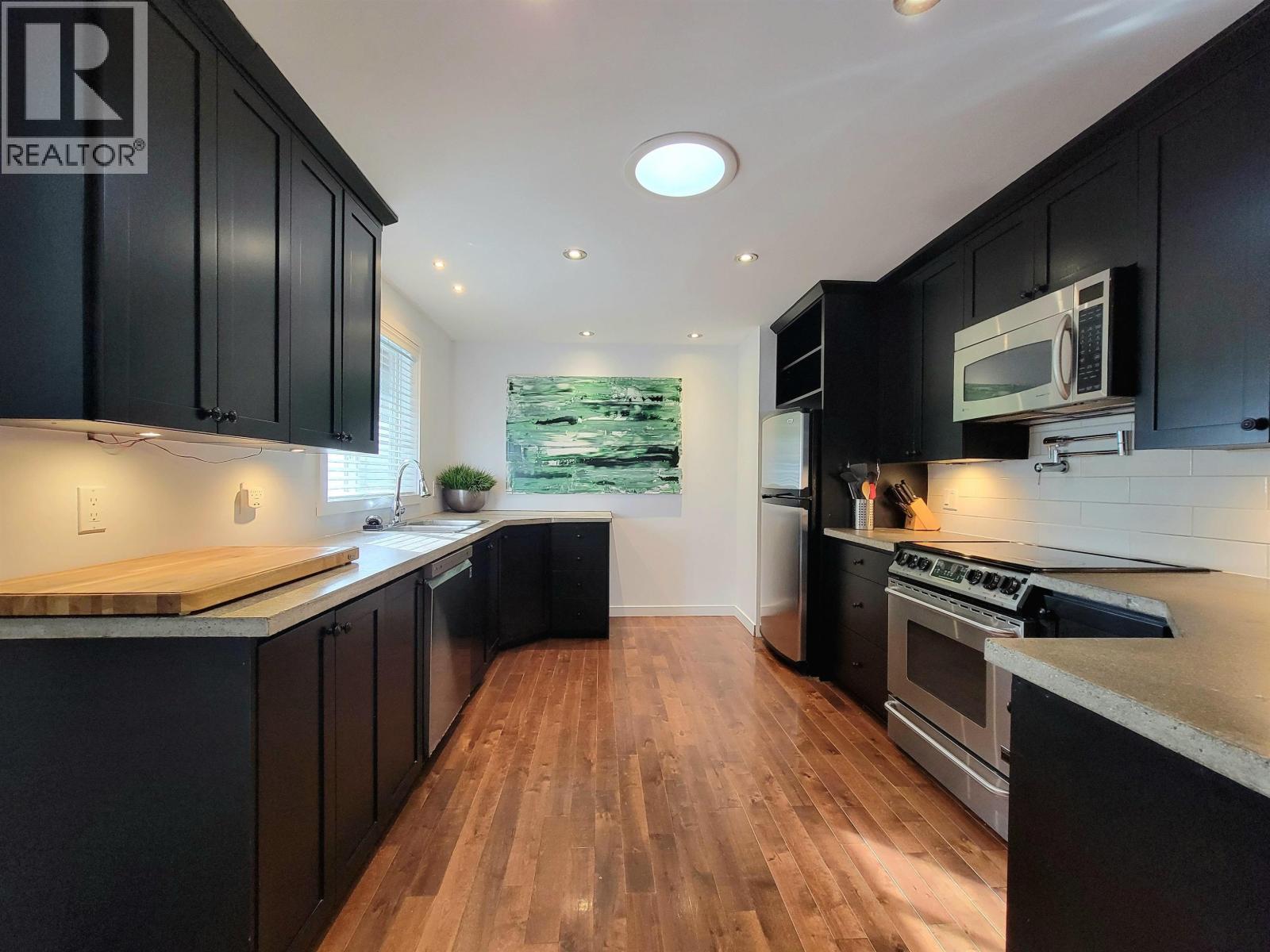 2568 THE BOULEVARD, Squamish