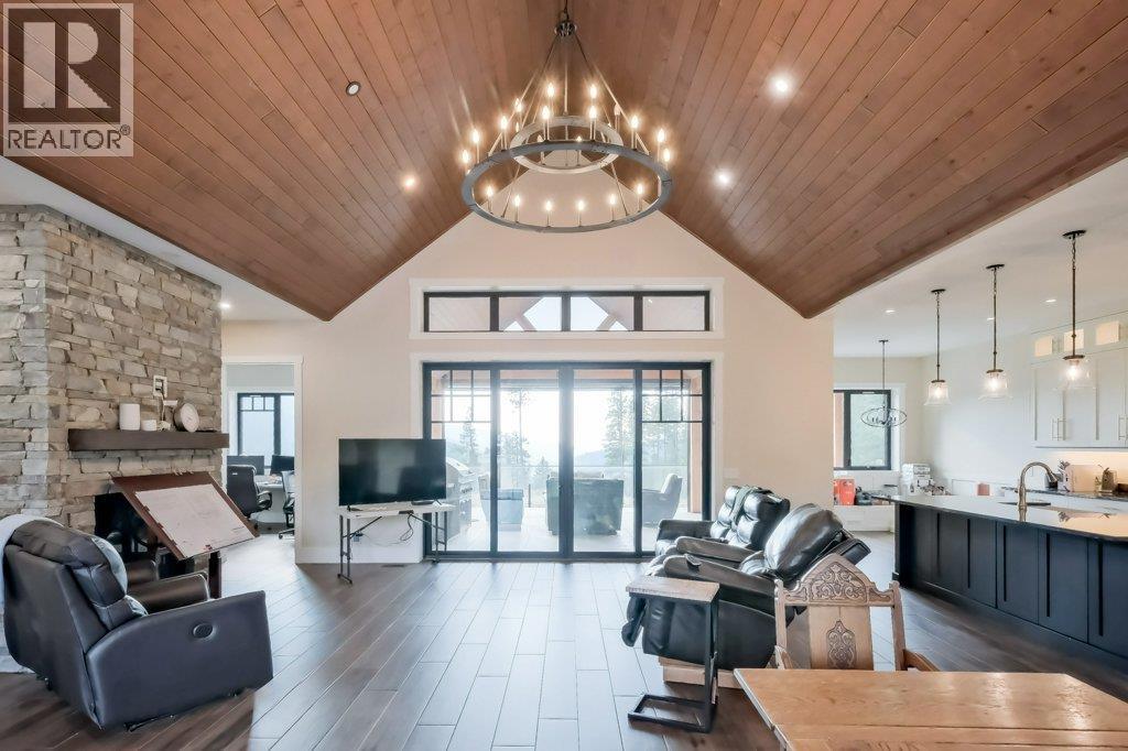 7839 Falcon Ridge Crescent - 2