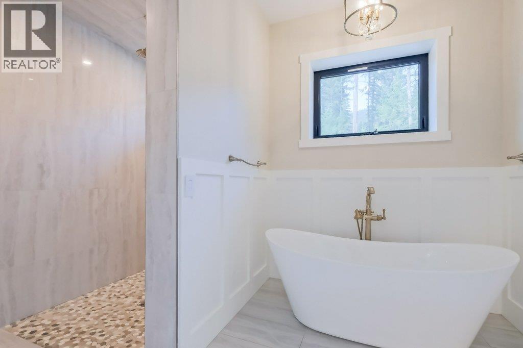 7839 Falcon Ridge Crescent - 39