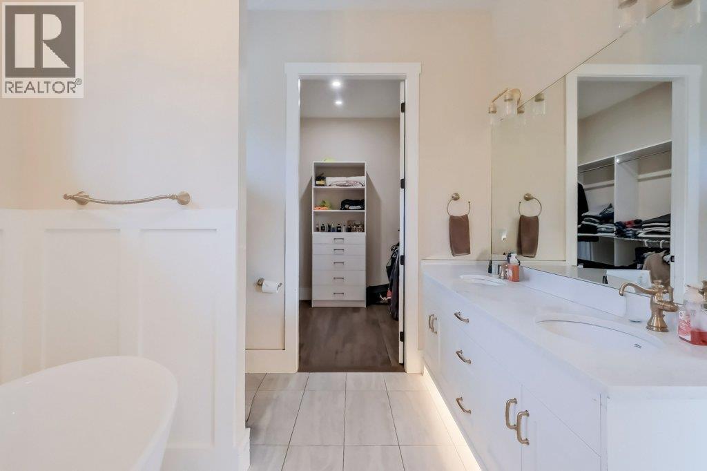  7839 Falcon Ridge Crescent, Kelowna