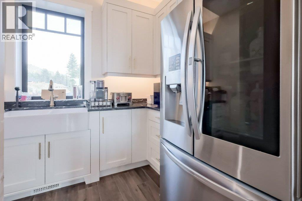 7839 Falcon Ridge Crescent - 9