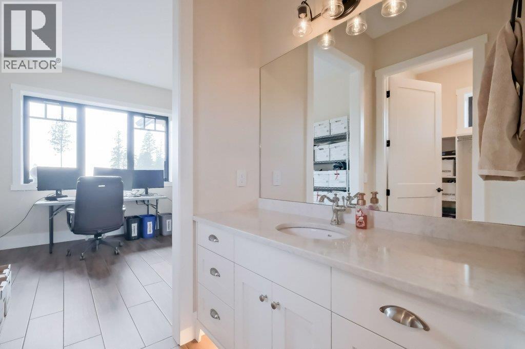  7839 Falcon Ridge Crescent, Kelowna