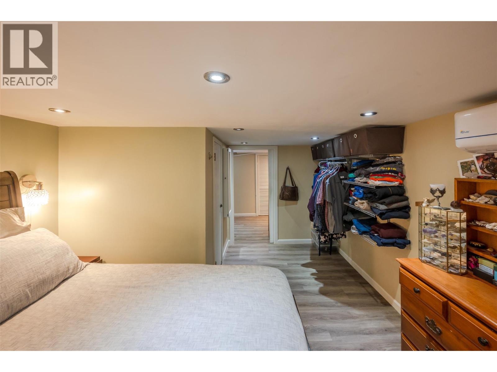 5747 Sawmill Road, Oliver