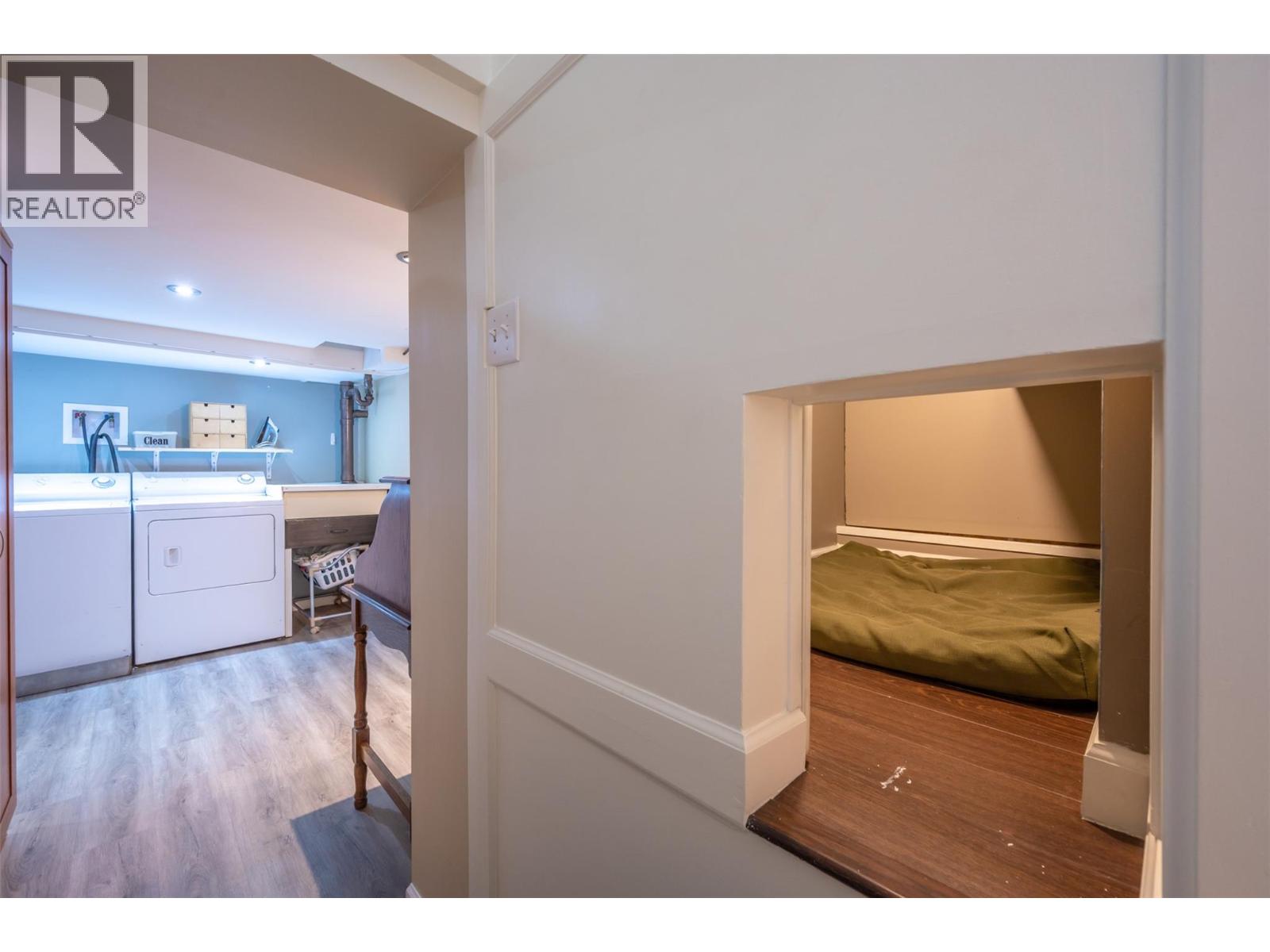 5747 Sawmill Road, Oliver