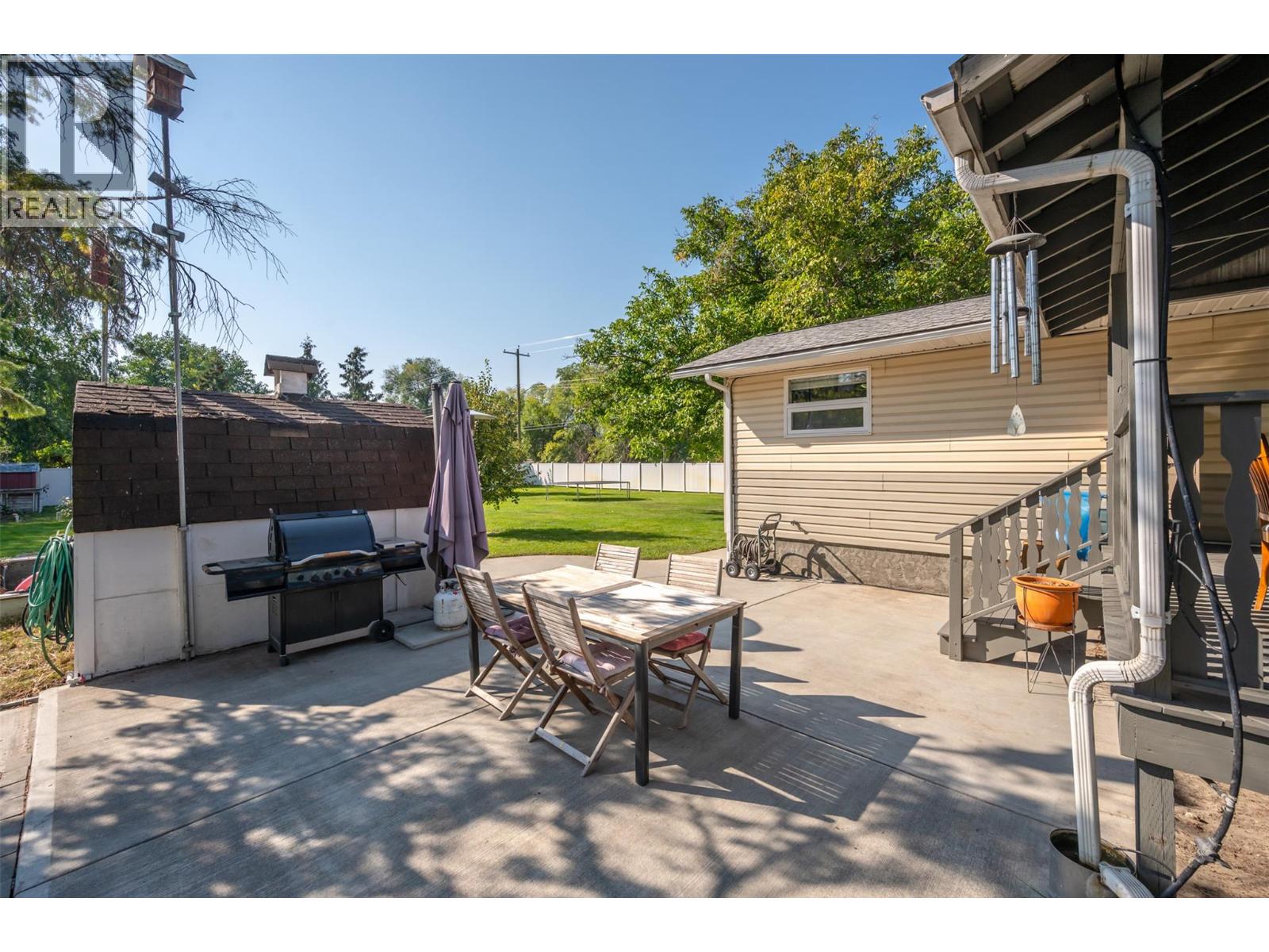 5747 Sawmill Road, Oliver